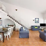 Βίλα Aveiros